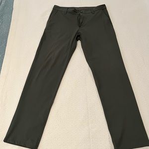 Rhone Commuter Pants, 32x30, Straight Fit, Color: Rosin